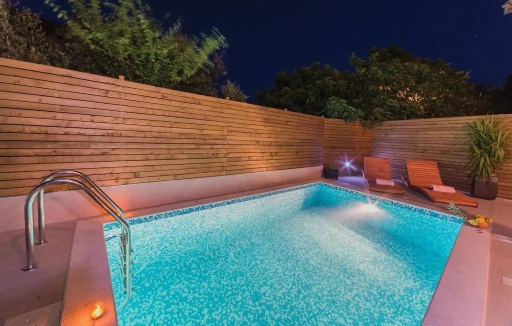 Apartment In Pakostane With Pool Access, Terrace, Air Conditioning, Wi-Fi, 3548-2