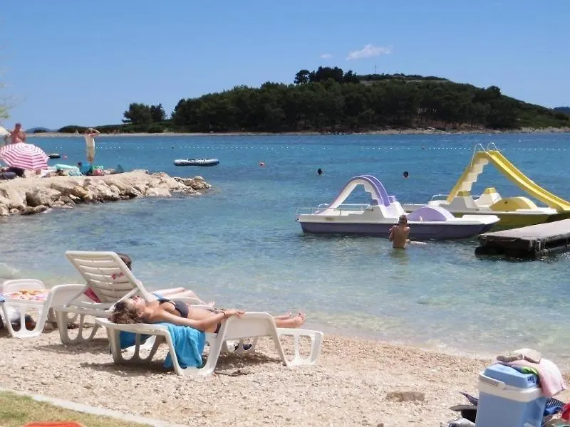 Apartment In Pakostane With Pool Access, Terrace, Air Conditioning, Wi-Fi, 3548-2