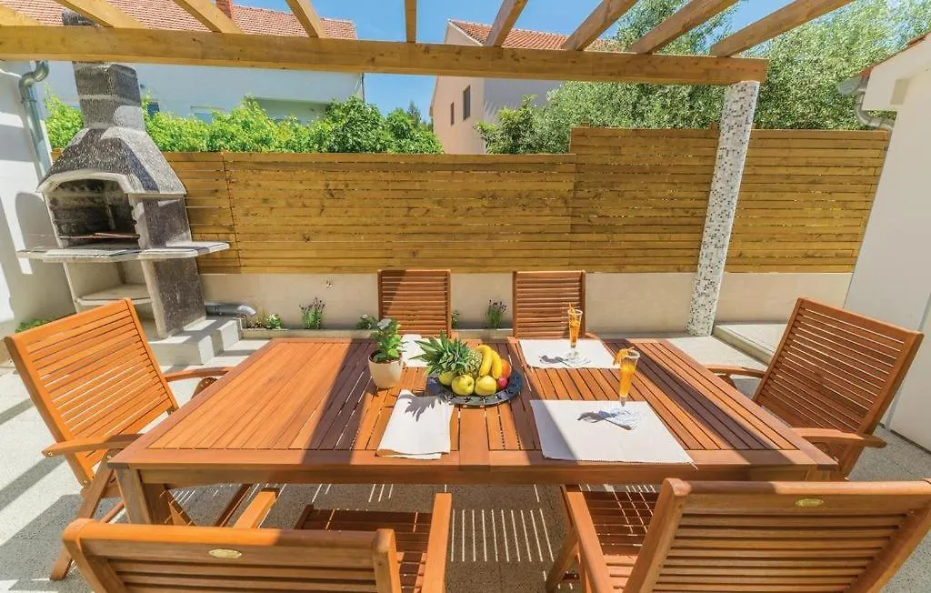 Apartment In Pakostane With Pool Access, Terrace, Air Conditioning, Wi-Fi, 3548-2 0*,