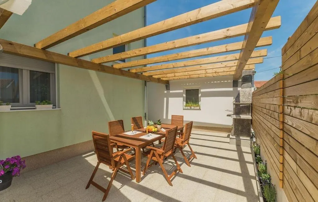 Apartment In Pakostane With Pool Access, Terrace, Air Conditioning, Wi-Fi, 3548-2 Croatia